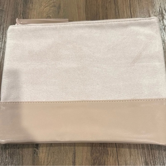 NEW IN POLY Hugo Boss Cosmetic Bag ~ Large ~ Suede ~ Dusty Rose - Picture 2 of 4